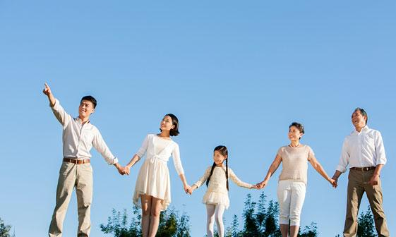 一家人开心幸福的简短句子,适合晒一家人的幸福句子朋友圈图2