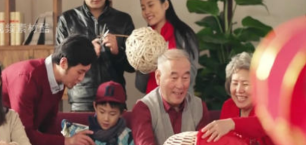 一家人开心幸福的简短句子,适合晒一家人的幸福句子朋友圈图1