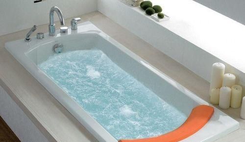 浴缸下水排水口高度