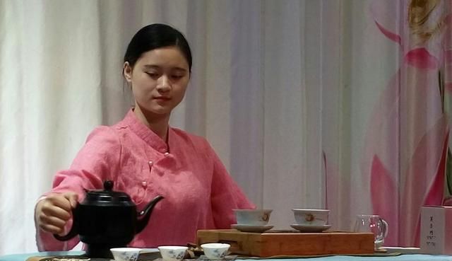 日本茶道和中国茶道的区别,日本茶道里面的茶是什么茶,是抹茶吗?图8