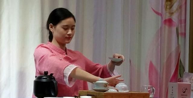 日本茶道和中国茶道的区别,日本茶道里面的茶是什么茶,是抹茶吗?图6