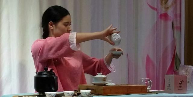 日本茶道和中国茶道的区别,日本茶道里面的茶是什么茶,是抹茶吗?图4