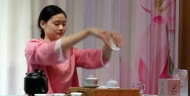 日本茶道和中国茶道的区别,日本茶道里面的茶是什么茶,是抹茶吗?图7