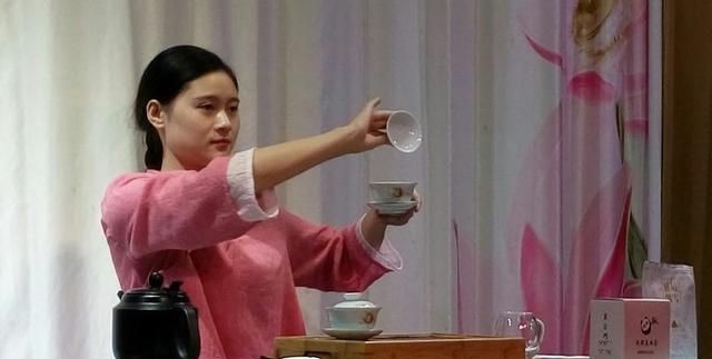日本茶道和中国茶道的区别,日本茶道里面的茶是什么茶,是抹茶吗?图3