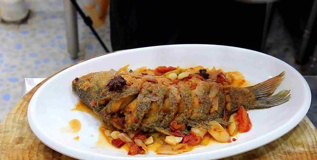 红烧鲤鱼怎么做法,红烧鲤鱼怎么做?图8