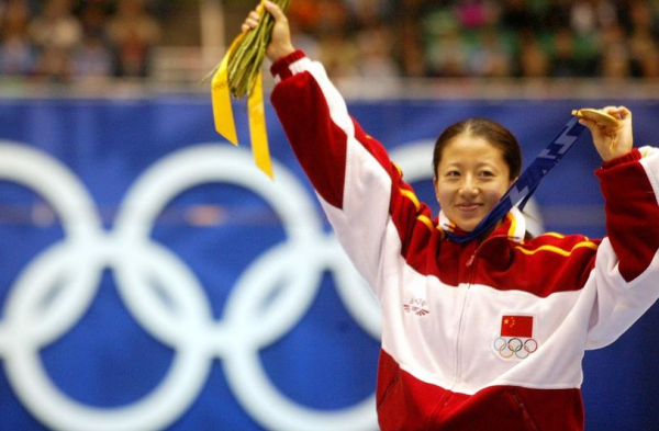 奥运冠军奖牌的主要材料,奥运冠军获得的金牌,它的主要材料是什么图1