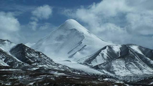 寒远的寓意，诗句“昆仑之高有积雪，蓬莱之远常遗寒”的意思及全文赏析？图2