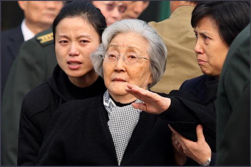 蒋英李双江40岁照片大全(李双江的老师蒋英照片)-第1张图片-