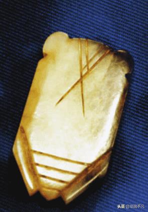 带玉蝉吊坠什么意思（女人戴玉蝉吊坠好吗）