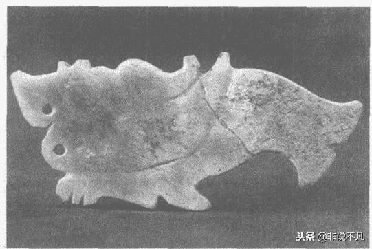 带玉蝉吊坠什么意思（女人戴玉蝉吊坠好吗）