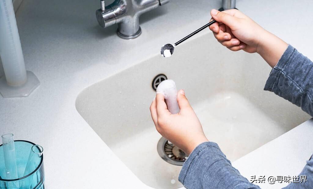 白醋加小苏打起到什么作用（白醋加小苏打有什么功效）