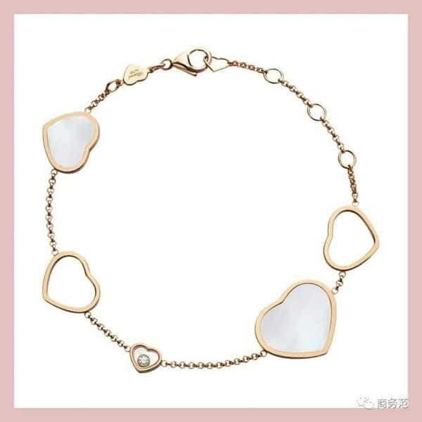 梵克雅宝 四叶草项链 手链(梵克雅宝四叶草手链)