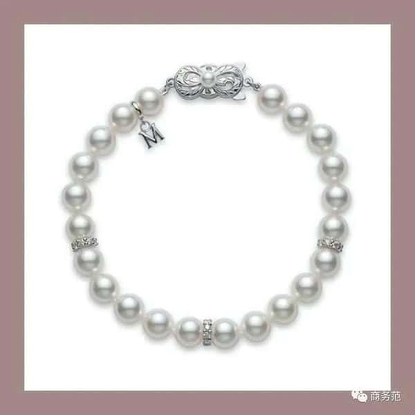 梵克雅宝 四叶草项链 手链(梵克雅宝四叶草手链)