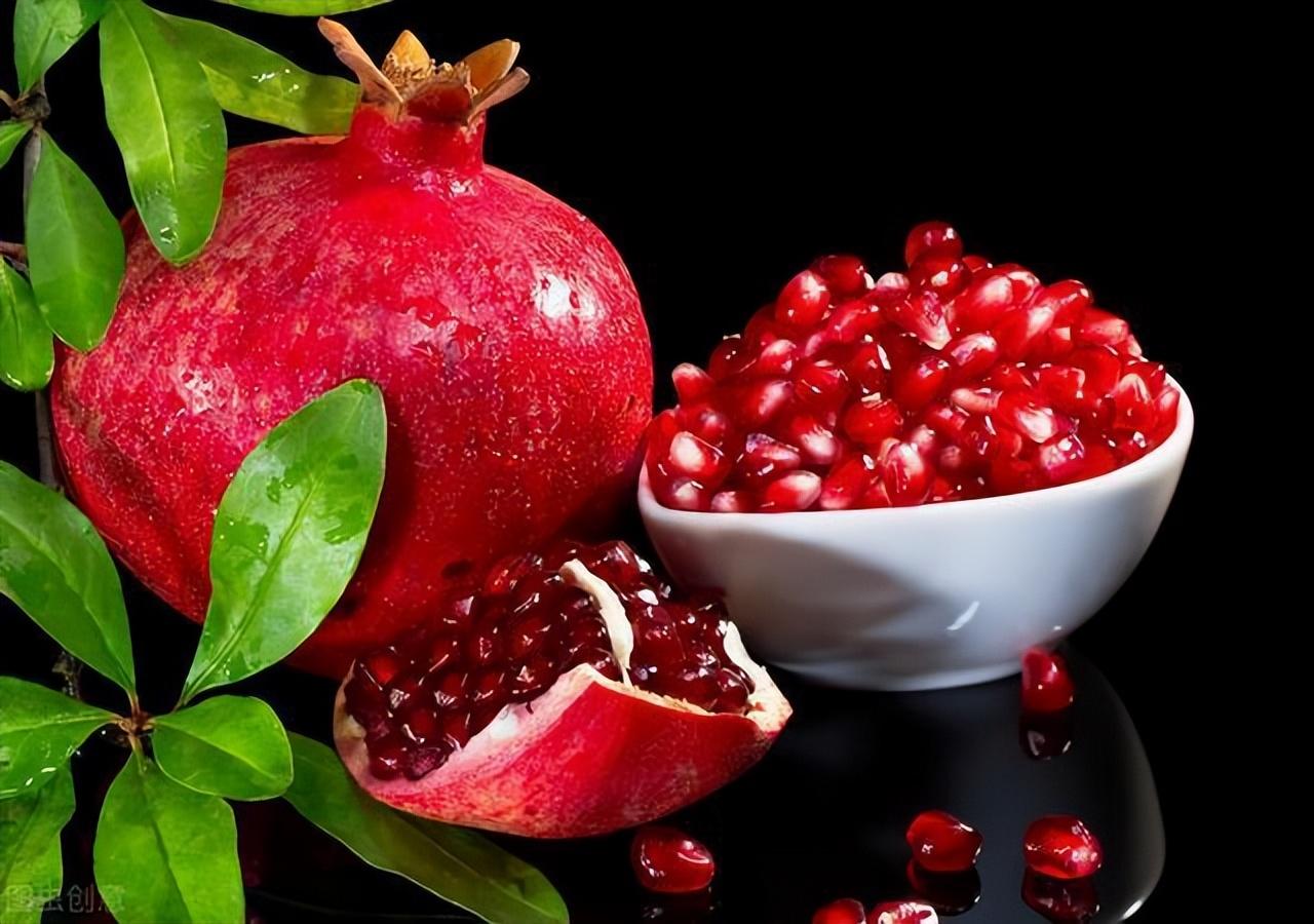 门前种什么树镇宅风水最好(房子门口种什么树好)