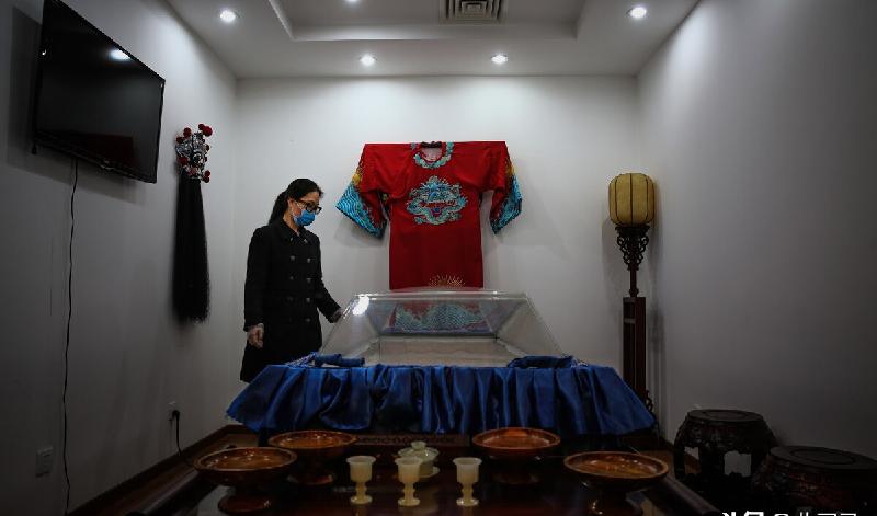 晚上殡仪馆有人上班吗(殡仪馆晚上有人吗)