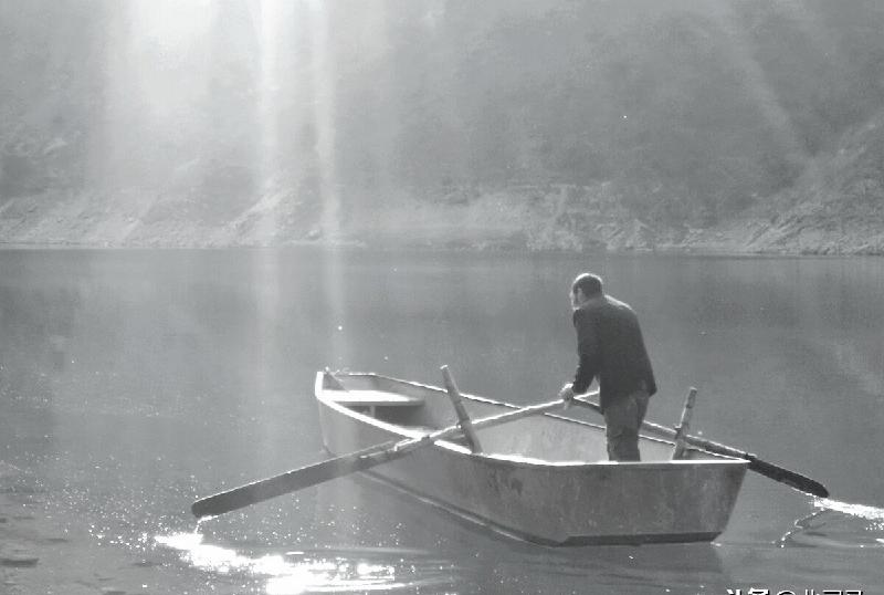 晚上殡仪馆有人上班吗(殡仪馆晚上有人吗)