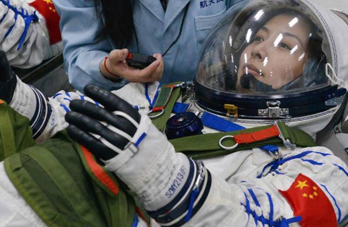 中国首位进入太空的女航天员叫什么（第一位女航天员）(图12)