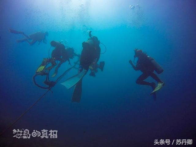 一张图看懂加勒比海盗（加勒比海盗中的幽灵船与美人鱼惊现菲律宾深海）(1)