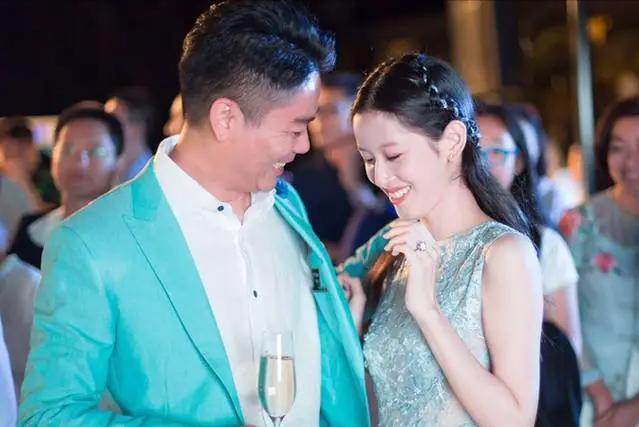 京东刘强东老婆章泽天（京东老板娘章泽天）(12)