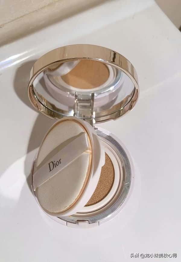 lamer的气垫好用吗（lamer散粉）