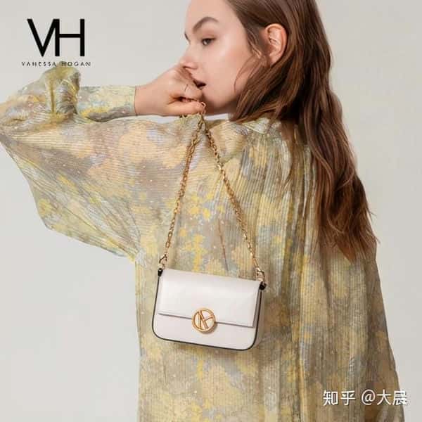 elle包包和vh哪个好（elle包好吗）