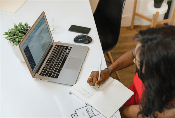 做什么工作有前途(年轻人干什么有出路)