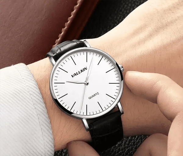 机械表和石英表哪个好(机械表和石英表有什么区别)