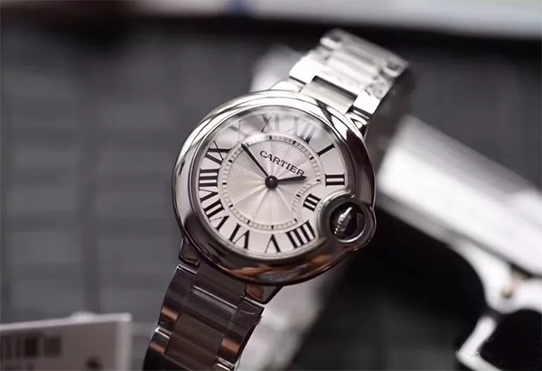 机械表和石英表哪个好(机械表和石英表有什么区别)