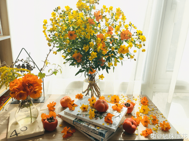 水里加什么可以让鲜花更持久(鲜花保鲜水里加什么)