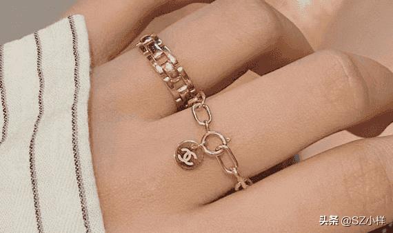 戴尾戒防小人有用么（尾戒防小人的戴法）