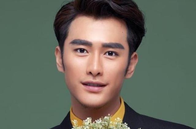 郭敬明朱梓骁发生了什么事，朱梓骁身陷郭敬明丑闻