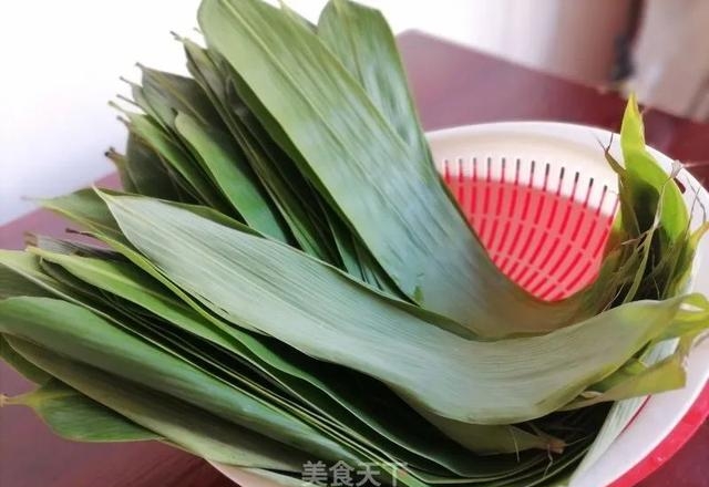 四角粽子的包法是什么样的，四角粽子的包法教学