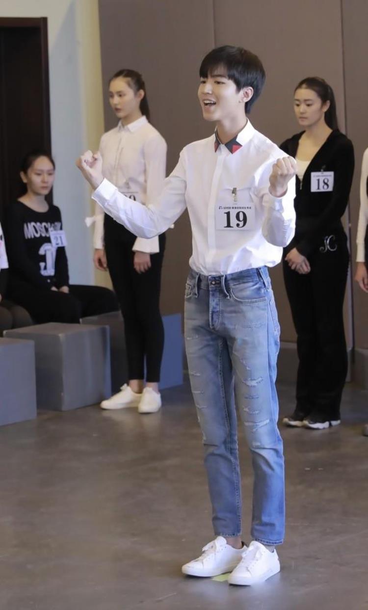 科班出身演员优势「演员的记忆力为何都很好科班训练是基础高片酬是关键」