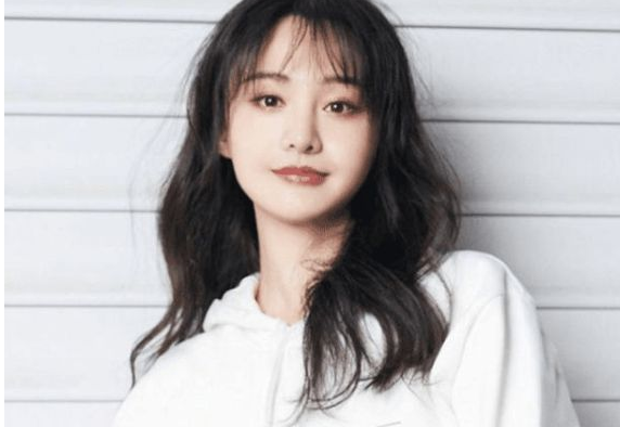 郑爽永久封原因,郑爽为什么会被封杀