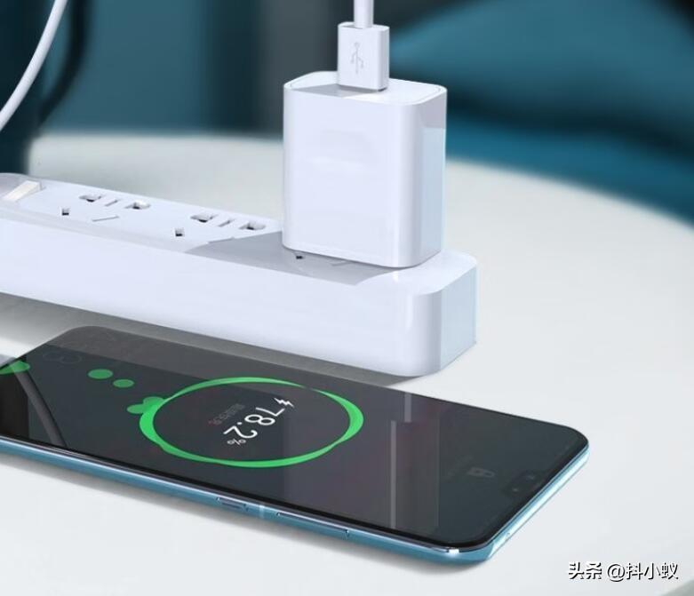 电源适配器是充电器吗(电源适配器和充电器有什么区别)