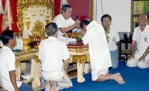 泰国白龙王死之前有多惨(白龙王临终前给世人的遗言)