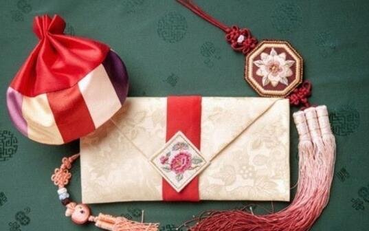 手信是什么意思