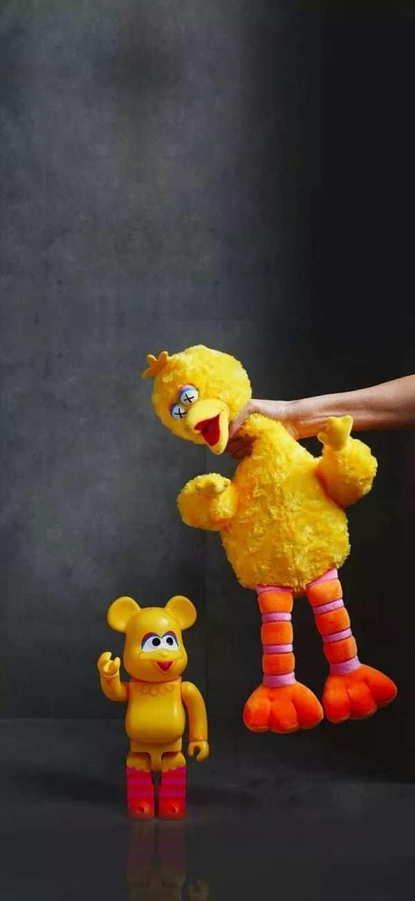 芝麻街kaws公仔正品多少钱(kaws和芝麻街什么关系)