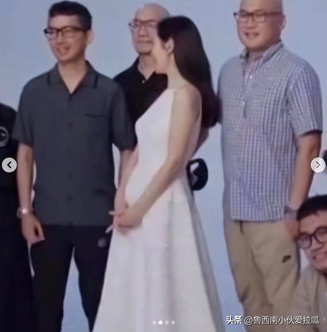 孙艺珍孕照流出肚子藏不住了！仙女白裙侧身入镜超明显状态好