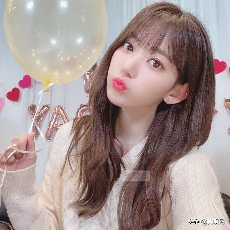 30位韩国爱豆童年照曝光!IU、裴珠泫天生丽质,差别最大的是她?