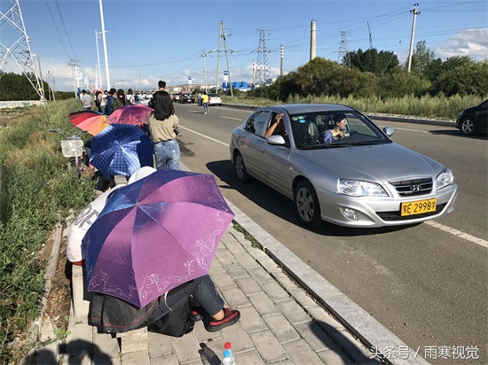 考试前有人吃镇静药缓解紧张情绪，科目二过了签字的时候手在抖！