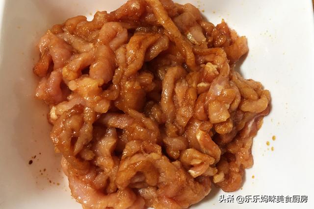 春饼配什么菜好吃又简单（吃春饼少不了这炒合菜）(17)