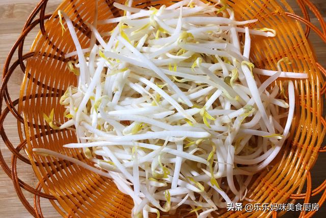 春饼配什么菜好吃又简单（吃春饼少不了这炒合菜）(10)