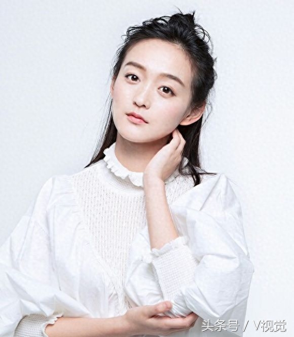 张歆艺、杨舒婷、何泓姗、刘洁等主演《绝爱》