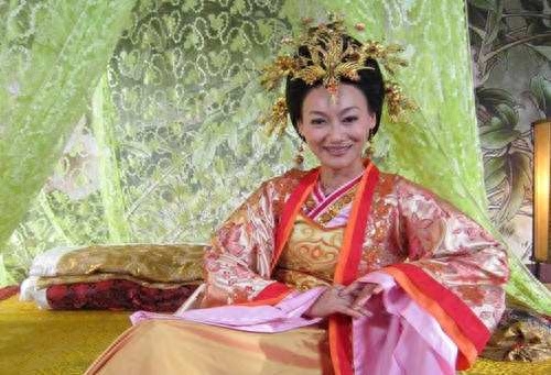 李渊的妻子叫什么名字（李渊的原配夫人是谁）-