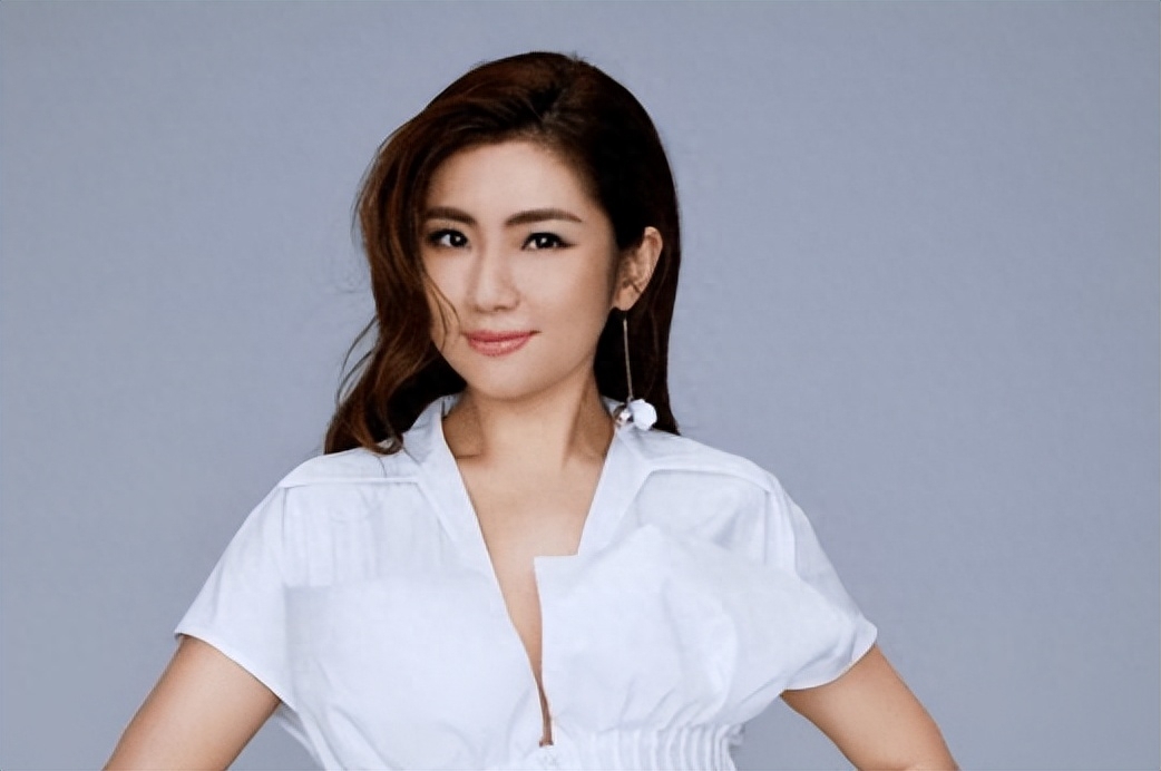 selina烧伤原因(任家萱自曝多年前烧伤事件)-