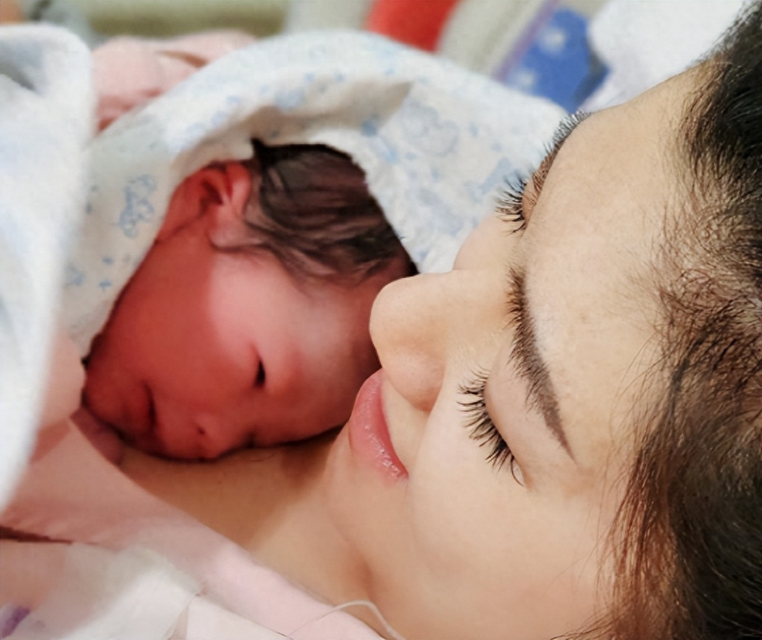 selina烧伤原因(任家萱自曝多年前烧伤事件)-