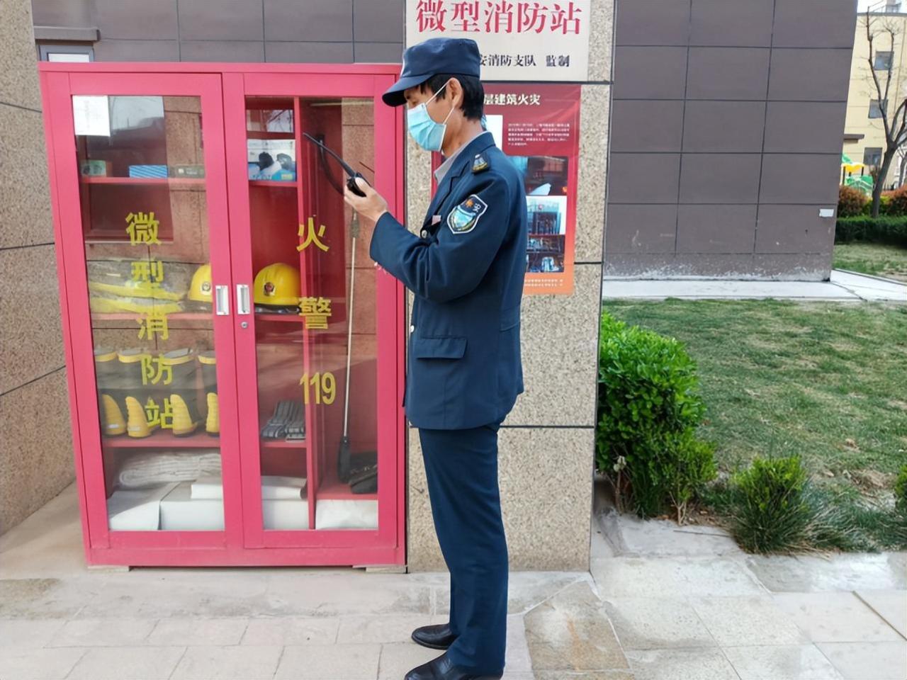 红帽子白帽子黄帽子蓝帽子区别(工地安全帽颜色代表什么身份)-