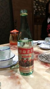 ​额济纳旗的酒店哪家好？额济纳旗有什么好吃的