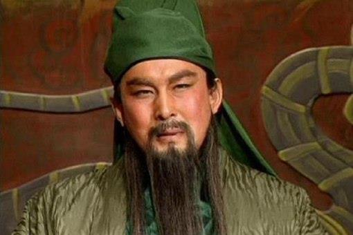 庞德射中关羽前额却没死,为什么张郃右膝中箭却死了